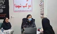 ویزیت بانوان توسط متخصص زنان و مامایی در درمانگاه موکب شهدا