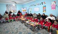 جشن تکریم سالمندان با همراهی کودکان و تیم سلامت