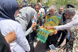 مراکز درمانی دانشگاه علوم پزشکی هرمزگان متبرک به پرچم امام رضا (ع) شد